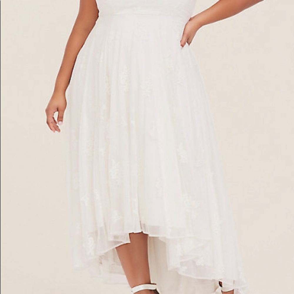 SPECIAL OCCASION IVORY EMBROIDERED HI-LO DRESS